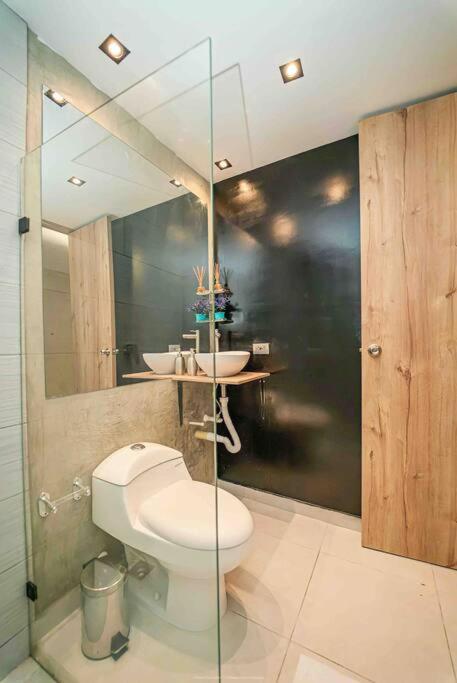 Apartamento Provenza - Private Jacuzzi - Lleras Park